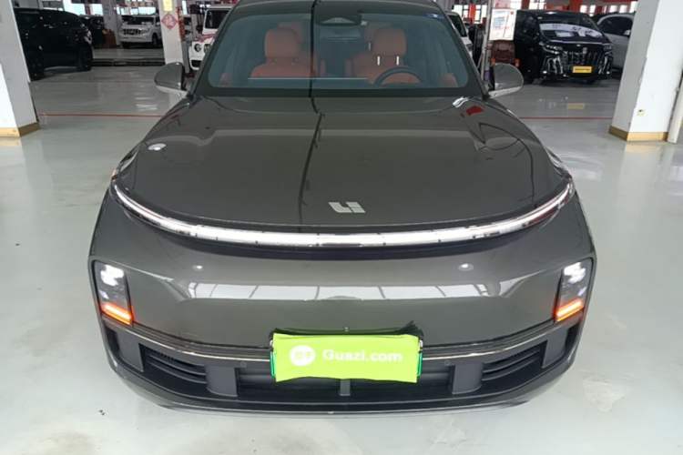 Used Li Auto L8 2023 Pro Model Front