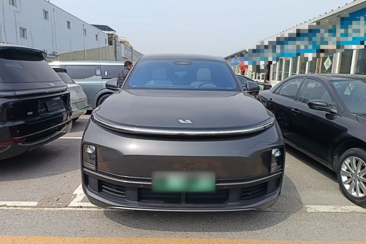 Used Li Auto L8 2023 Pro Model Front