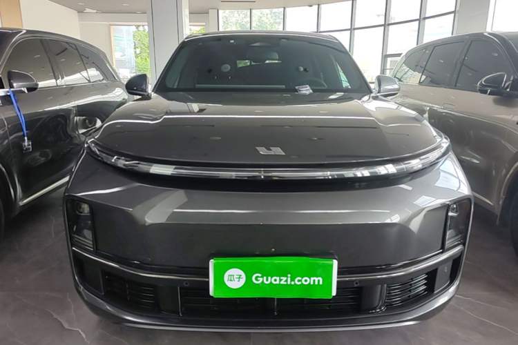 Used Li Auto L8 2023 Pro Model Front