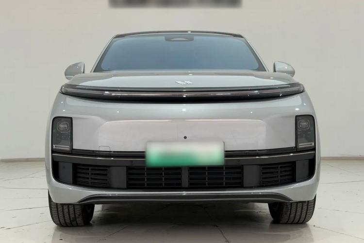 Used Li Auto L8 2023 Pro Model Front