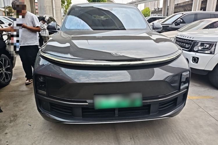 Used Li Auto L8 2023 Pro Model Front