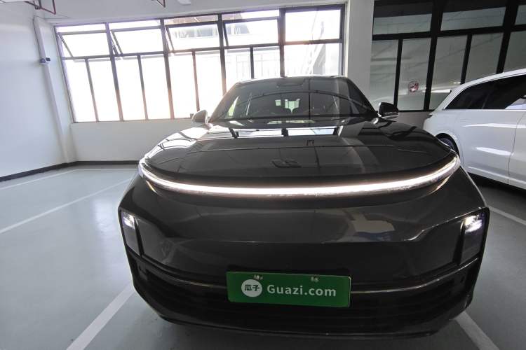 Used Li Auto L8 2023 Pro Model Front