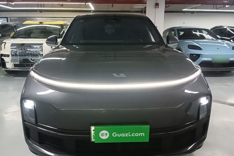 Used Li Auto L8 2023 Pro Model Front