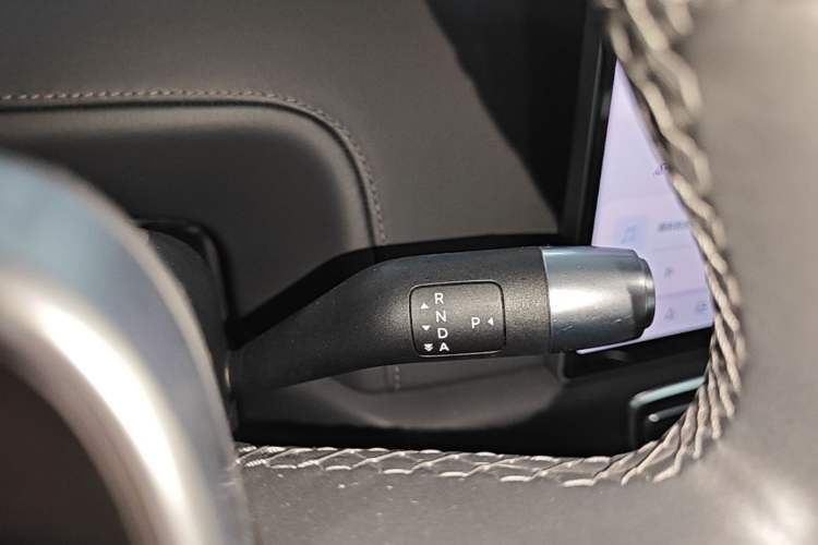 Used Li Auto L8 2023 Air model Gear Lever
