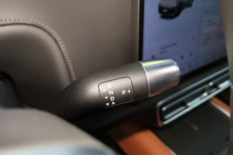 Used Li Auto L8 2023 Pro Model Gear Lever