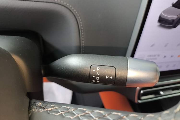 Used Li Auto L8 2023 Pro Model Gear Lever