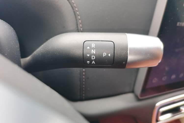 Used Li Auto L8 2023 Pro Model Gear Lever