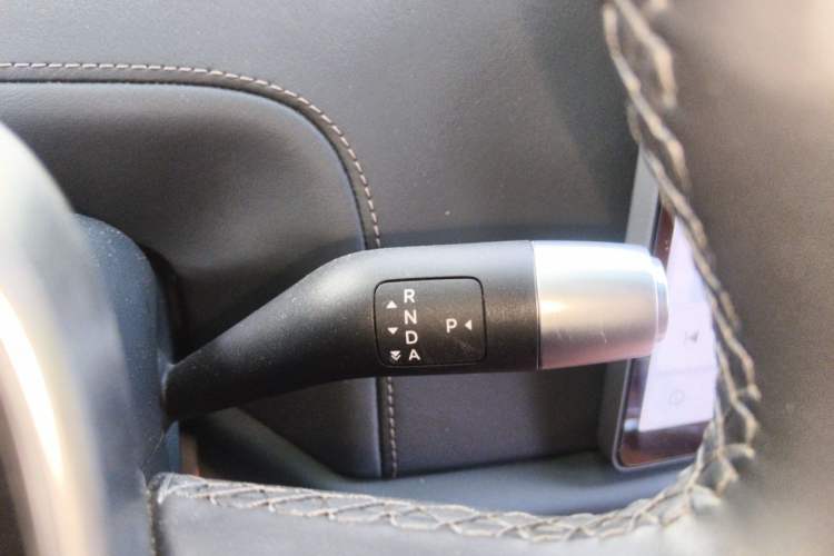 Used Li Auto L8 2023 Pro Model Gear Lever