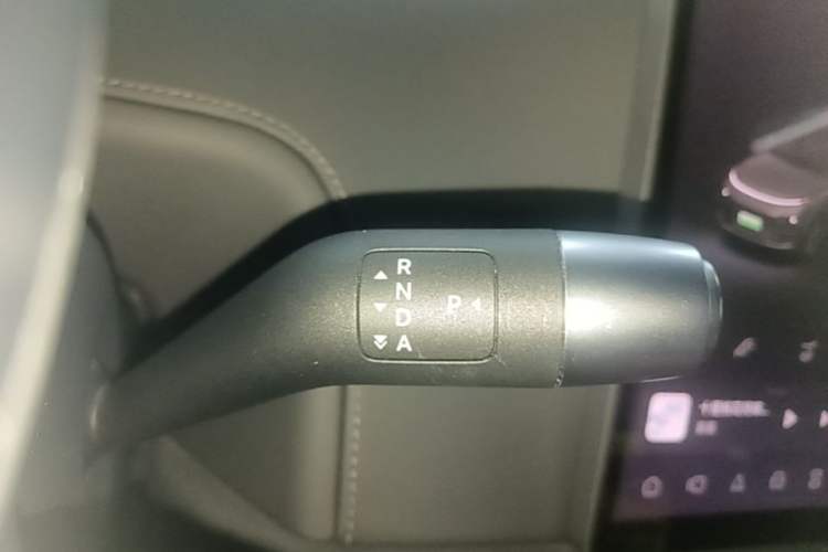 Used Li Auto L8 2023 Pro Model Gear Lever