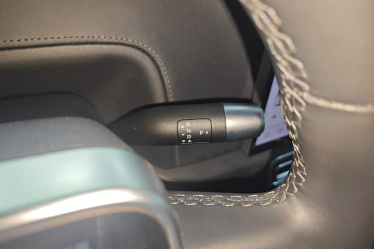Used Li Auto L8 2023 Pro Model Gear Lever