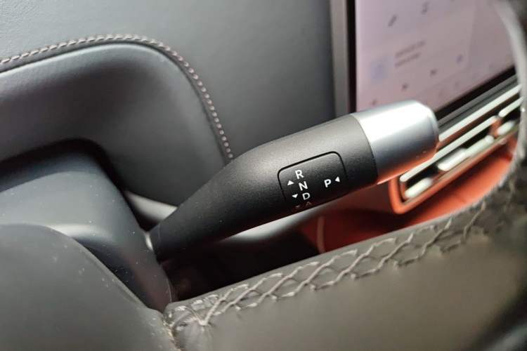 Used Li Auto L8 2023 Pro Model Gear Lever