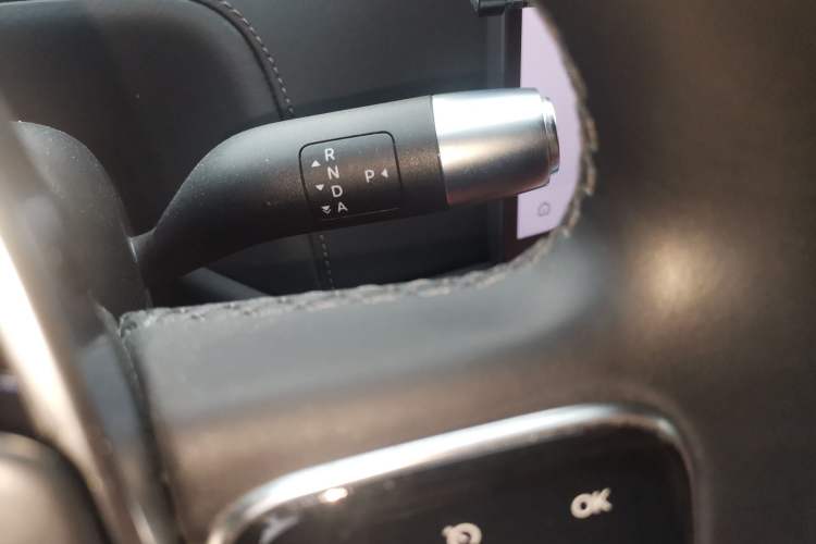 Used Li Auto L8 2023 Pro Model Gear Lever