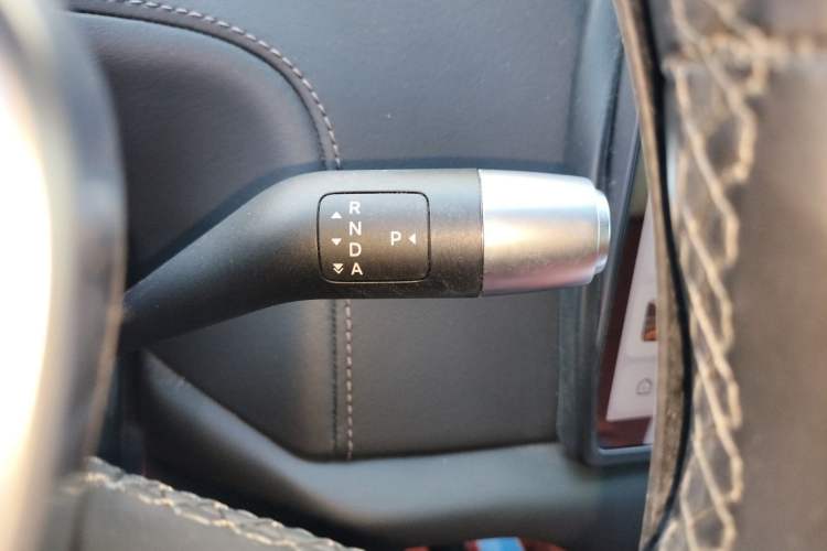 Used Li Auto L8 2023 Pro Model Gear Lever