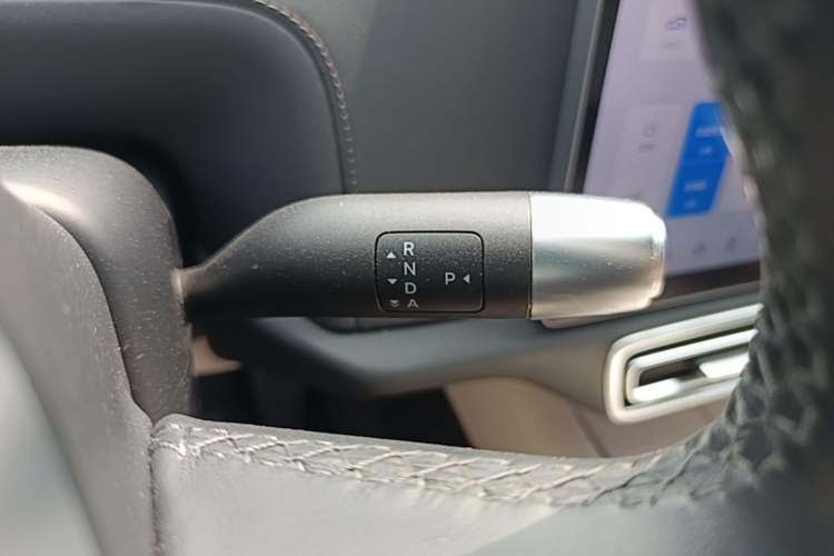 Used Li Auto L8 2023 Pro Model Gear Lever