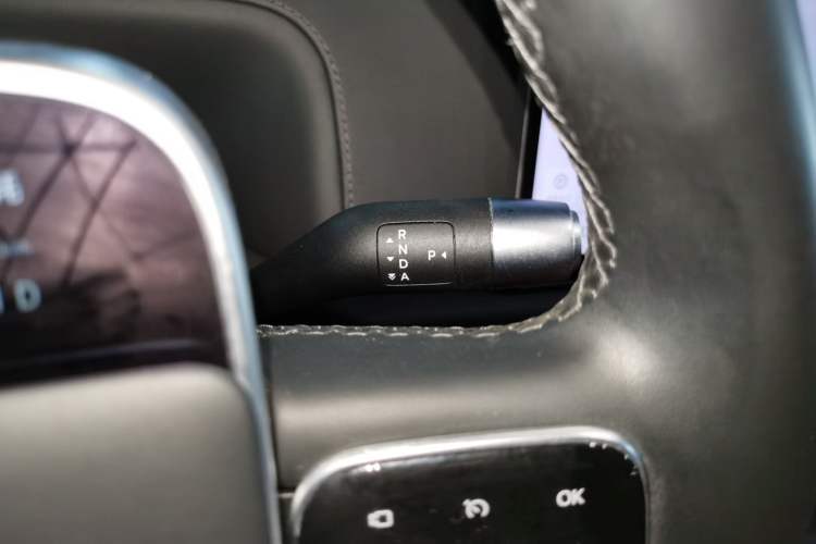 Used Li Auto L8 2023 Pro Model Gear Lever