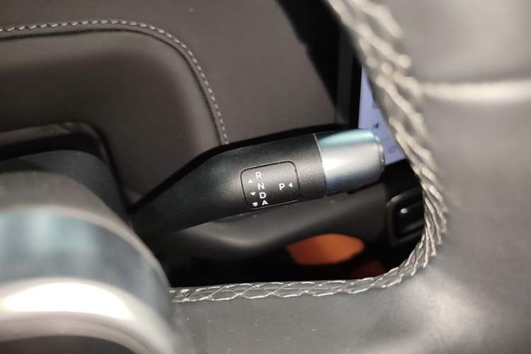 Used Li Auto L8 2023 Air model Gear Lever