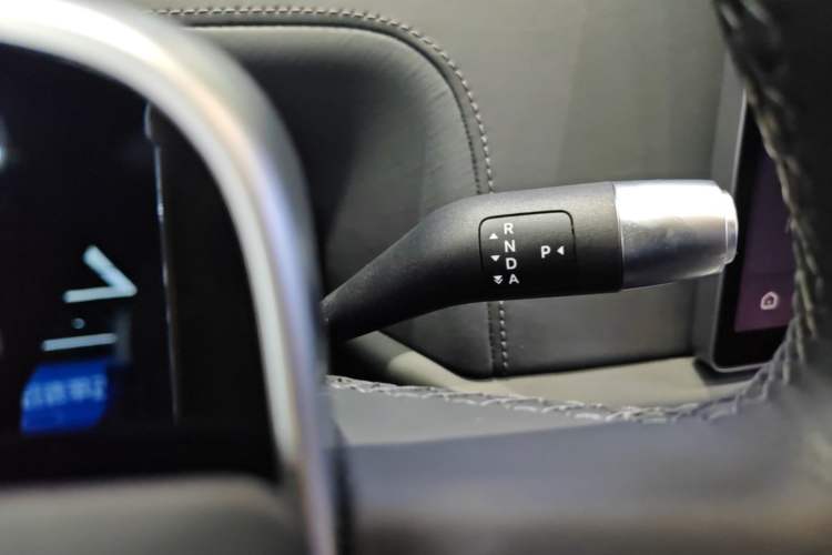 Used Li Auto L8 2023 Air model Gear Lever