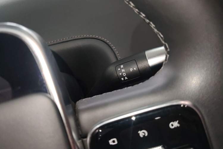 Used Li Auto L8 2023 Pro Model Gear Lever