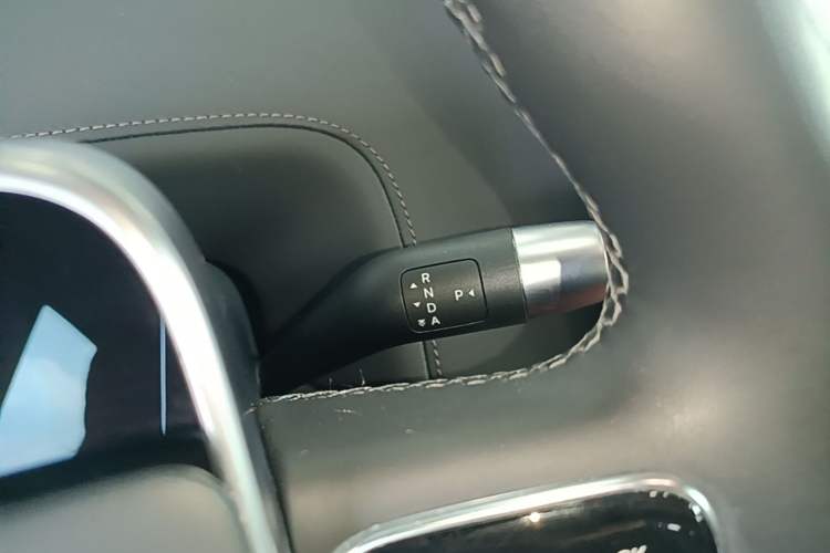 Used Li Auto L8 2023 Pro Model Gear Lever