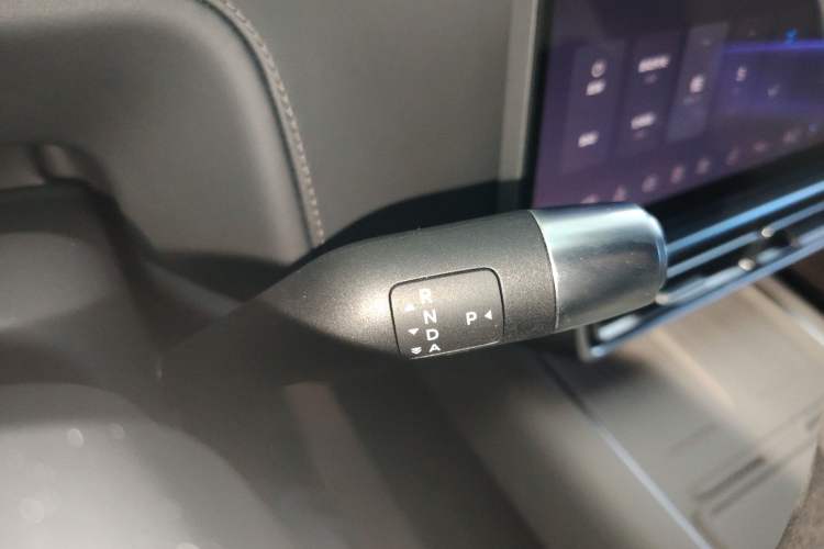 Used Li Auto L8 2023 Pro Model Gear Lever