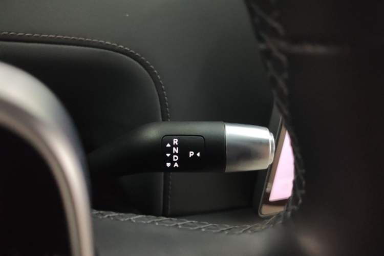 Used Li Auto L8 2023 Max model Gear Lever