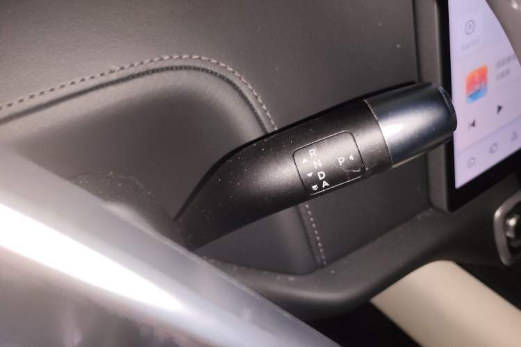 Used Li Auto L8 2023 Pro Model Gear Lever