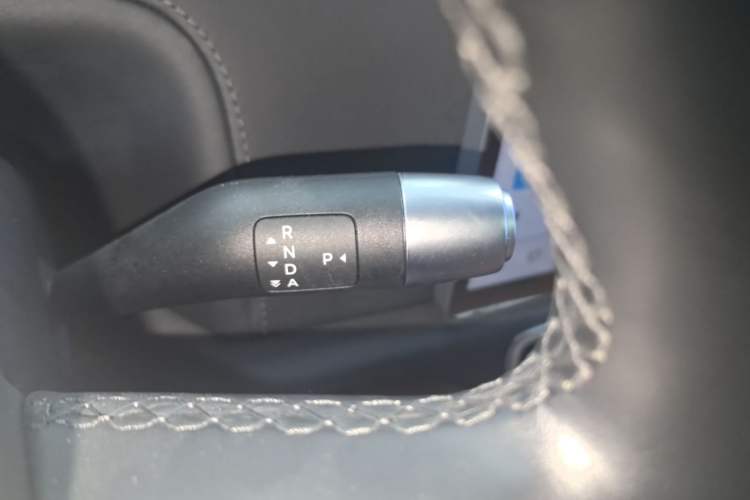 Used Li Auto L8 2023 Pro Model Gear Lever