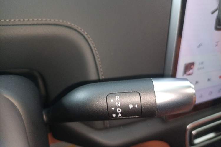 Used Li Auto L8 2023 Pro Model Gear Lever