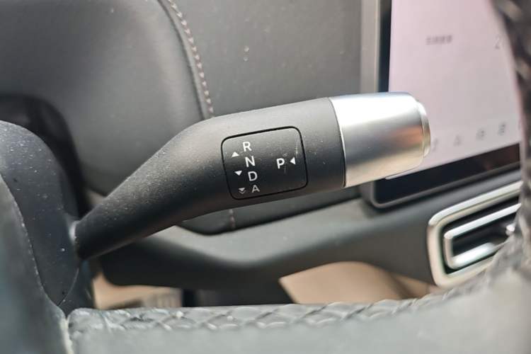 Used Li Auto L8 2023 Pro Model Gear Lever