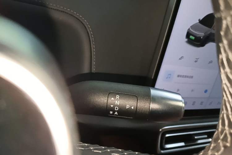 Used Li Auto L8 2023 Pro Model Gear Lever