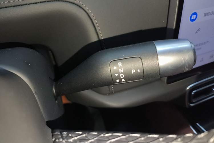 Used Li Auto L8 2023 Pro Model Gear Lever