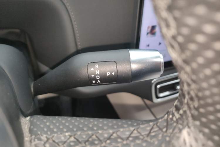 Used Li Auto L8 2023 Max model Gear Lever