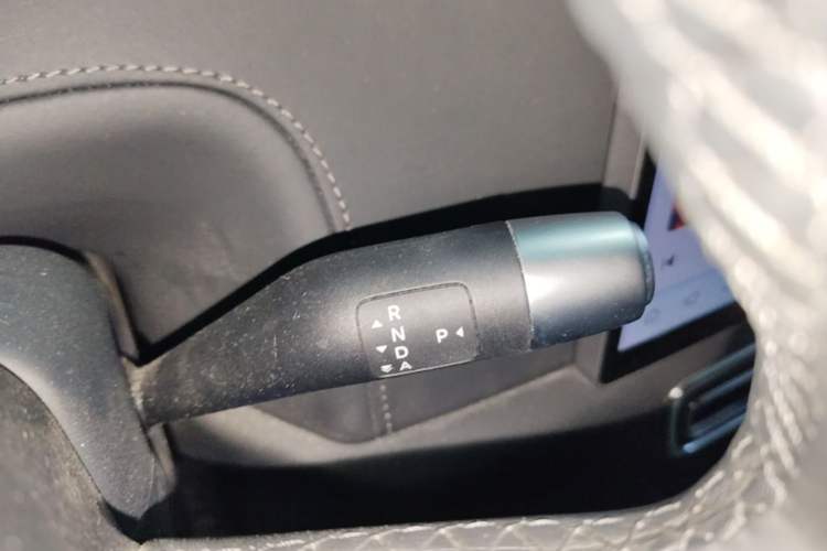 Used Li Auto L8 2023 Air model Gear Lever