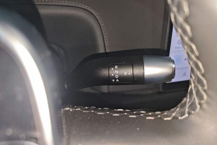 Used Li Auto L8 2023 Pro Model Gear Lever