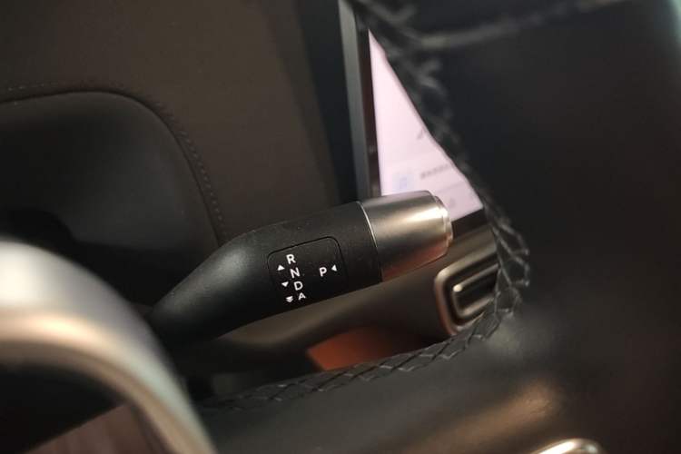 Used Li Auto L8 2023 Pro Model Gear Lever