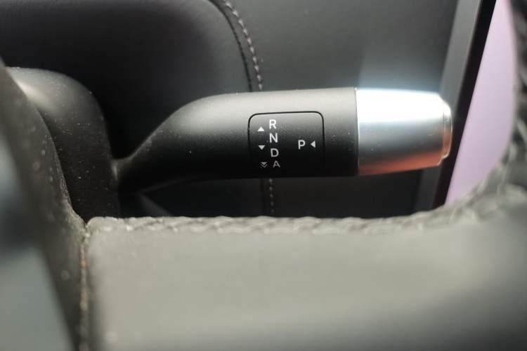 Used Li Auto L8 2023 Max model Gear Lever