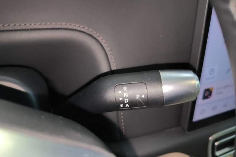 Used Li Auto L8 2023 Air model Gear Lever
