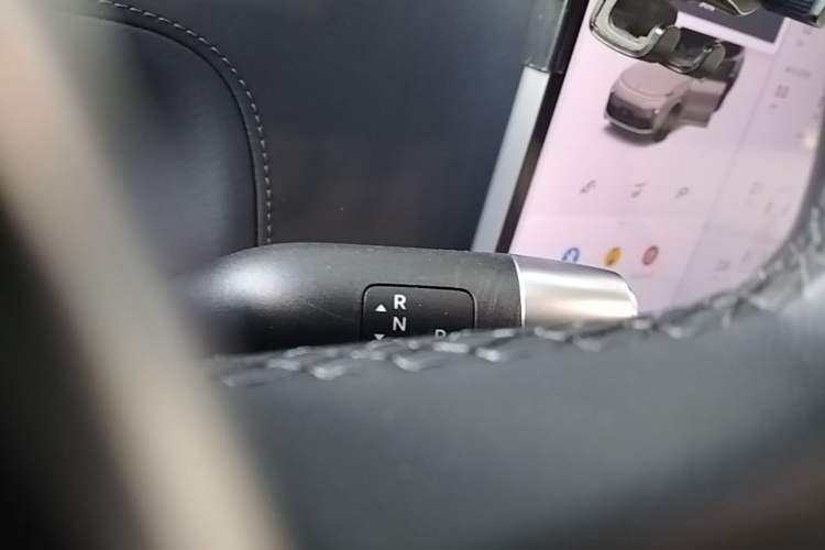 Used Li Auto L8 2023 Pro Model Gear Lever