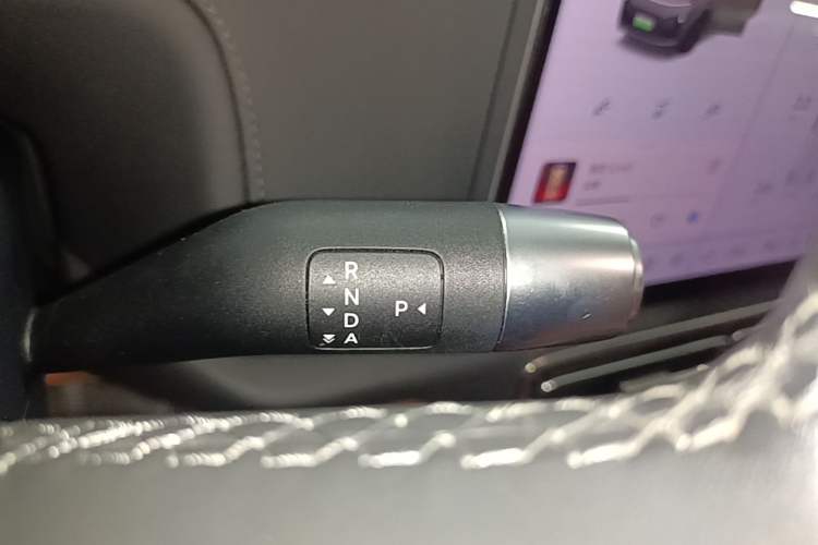 Used Li Auto L8 2023 Pro Model Gear Lever