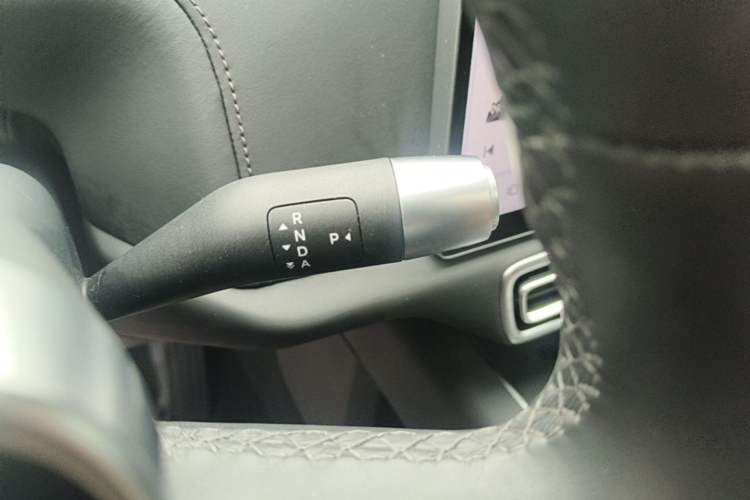 Used Li Auto L8 2023 Max model Gear Lever