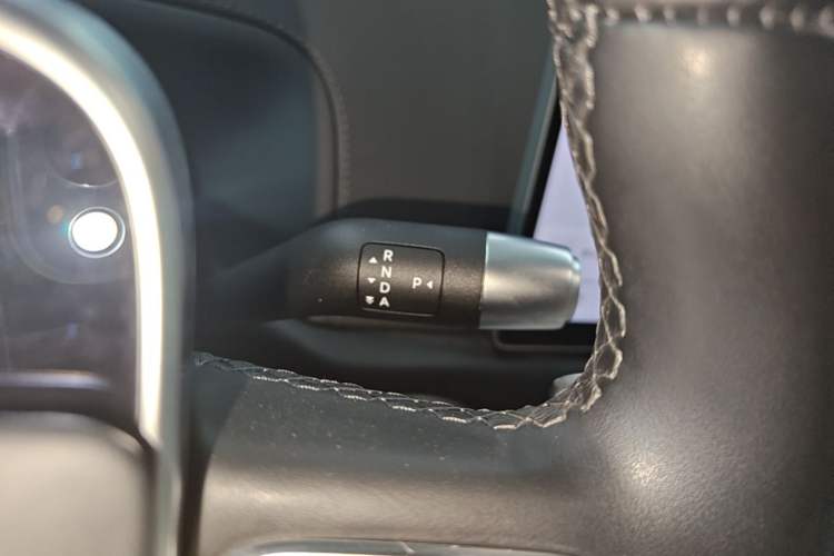 Used Li Auto L8 2023 Pro Model Gear Lever