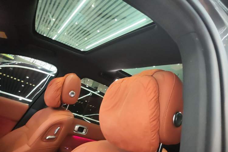 Used Li Auto L8 2023 Air model Headliner