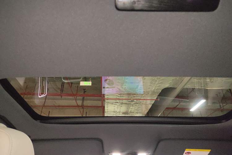 Used Li Auto L8 2023 Pro Model Headliner
