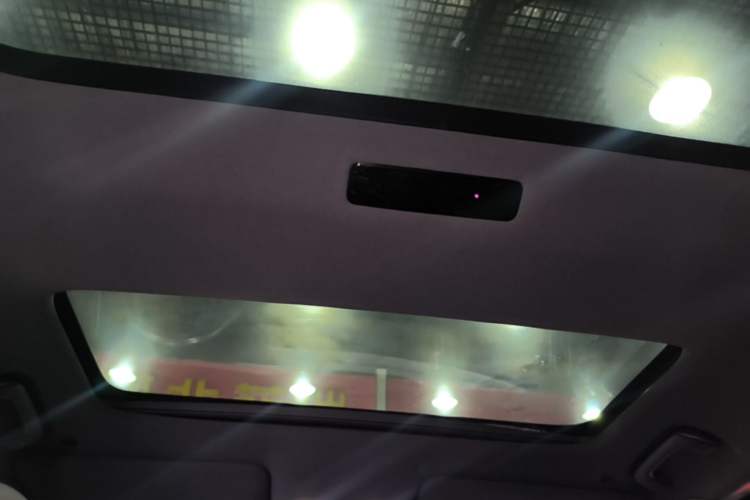 Used Li Auto L8 2023 Pro Model Headliner