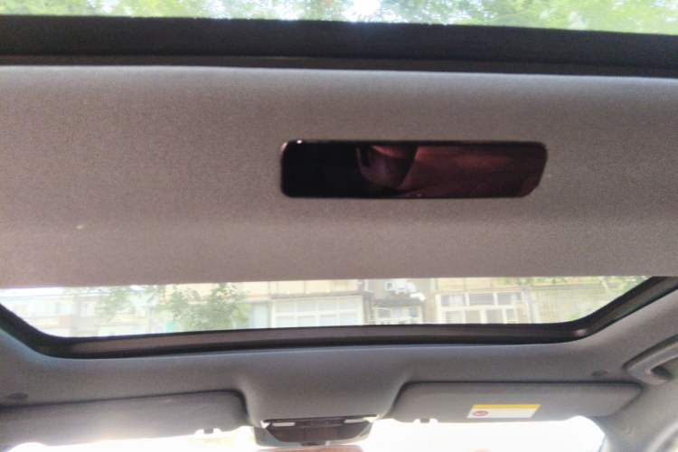 Used Li Auto L8 2023 Pro Model Headliner