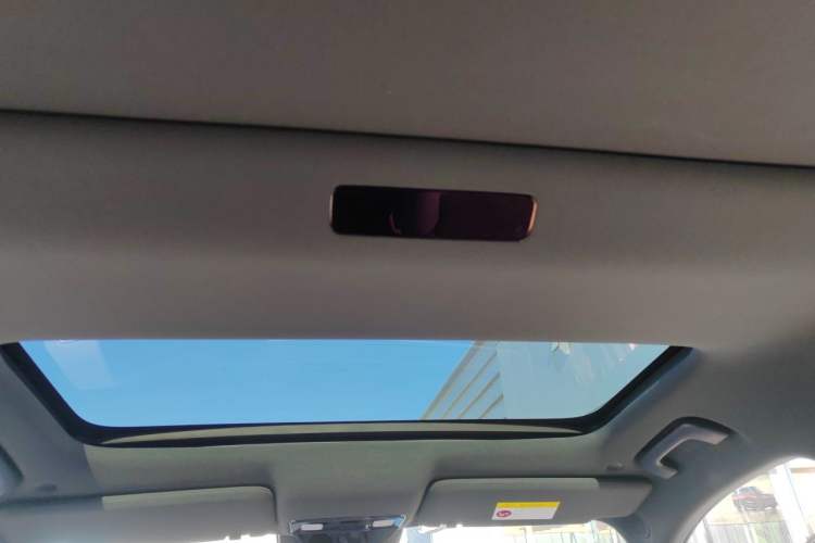 Used Li Auto L8 2023 Air model Headliner