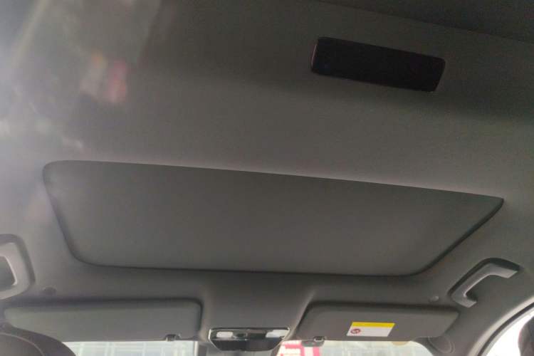 Used Li Auto L8 2023 Pro Model Headliner