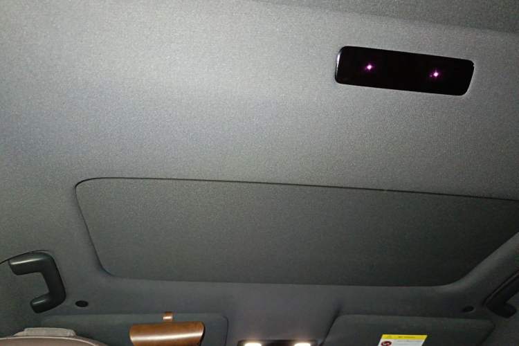 Used Li Auto L8 2023 Pro Model Headliner