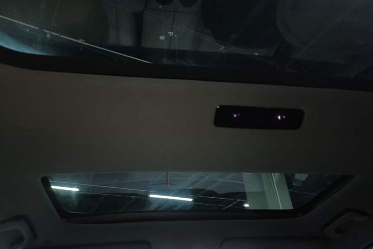 Used Li Auto L8 2023 Pro Model Headliner