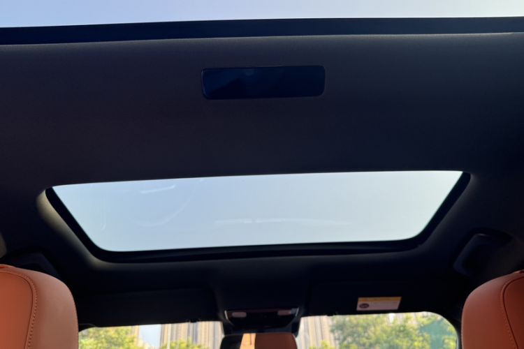 Used Li Auto L8 2023 Air model Headliner